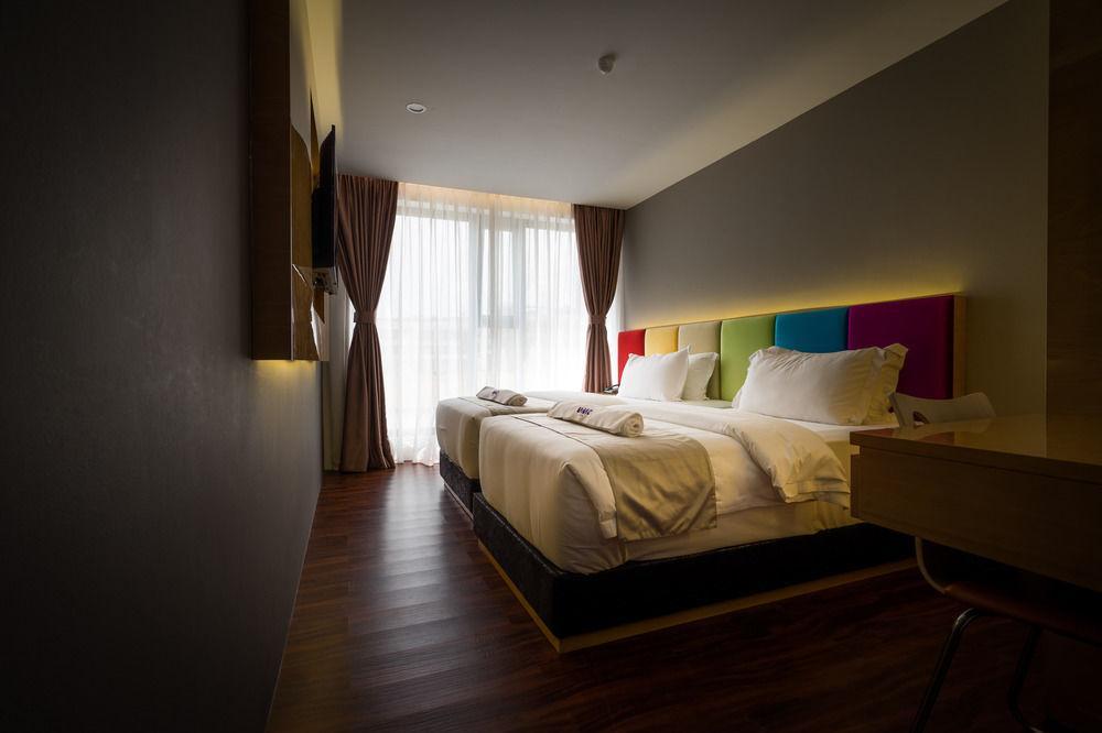 Wiwo Hotel Bintulu Exterior photo