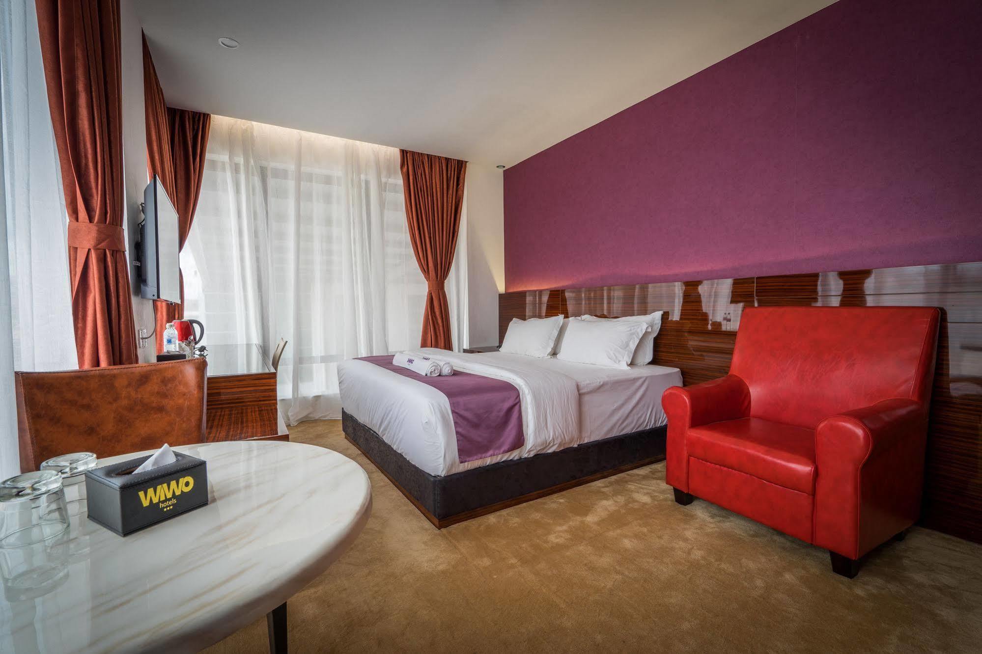 Wiwo Hotel Bintulu Exterior photo
