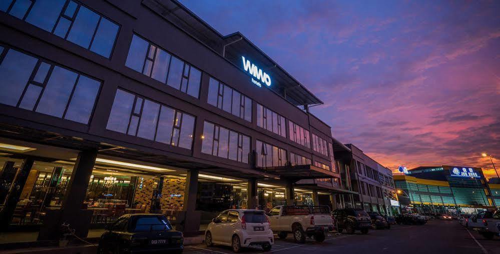 Wiwo Hotel Bintulu Exterior photo