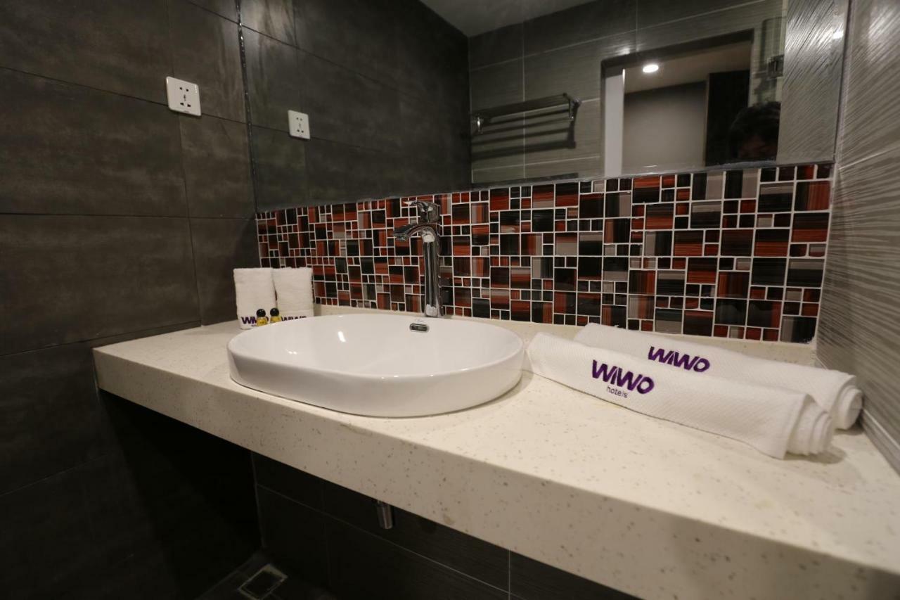 Wiwo Hotel Bintulu Exterior photo